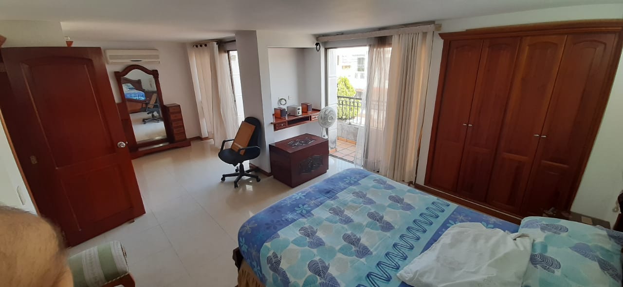 Galería 🏡✨ ¡SE VENDE CASA EN ARGOS!