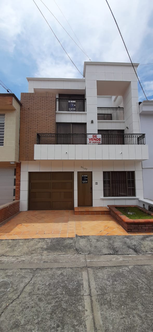 🏡✨ ¡SE VENDE CASA EN ARGOS!