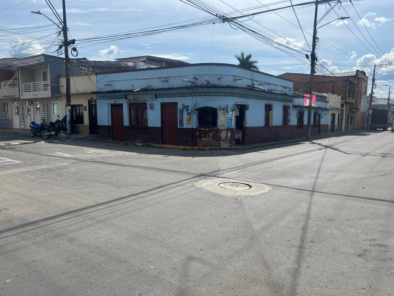 🏠 SE VENDE CASA ESQUINERA – IDEAL PARA REMODELAR O PROYECTO NUEVO