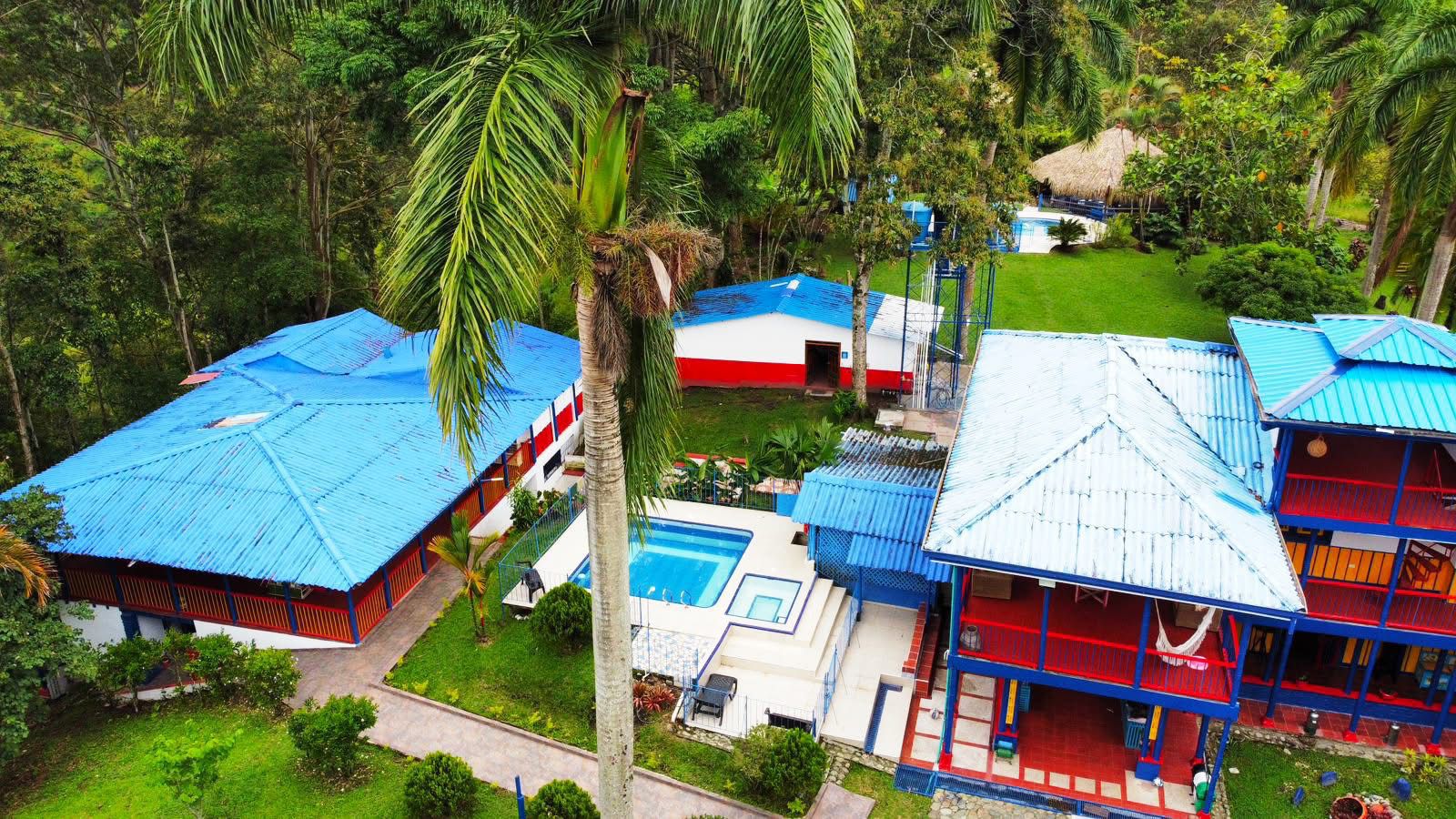 🏨🌿 Hotel campestre en venta – inversión turística en el Eje Cafetero