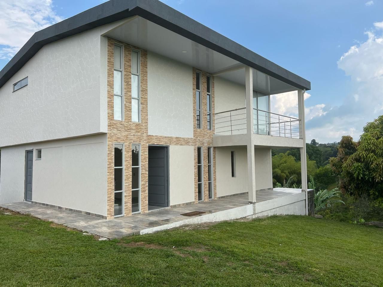 🌿🏡 Finca campestre en venta – Morelia, Pereira