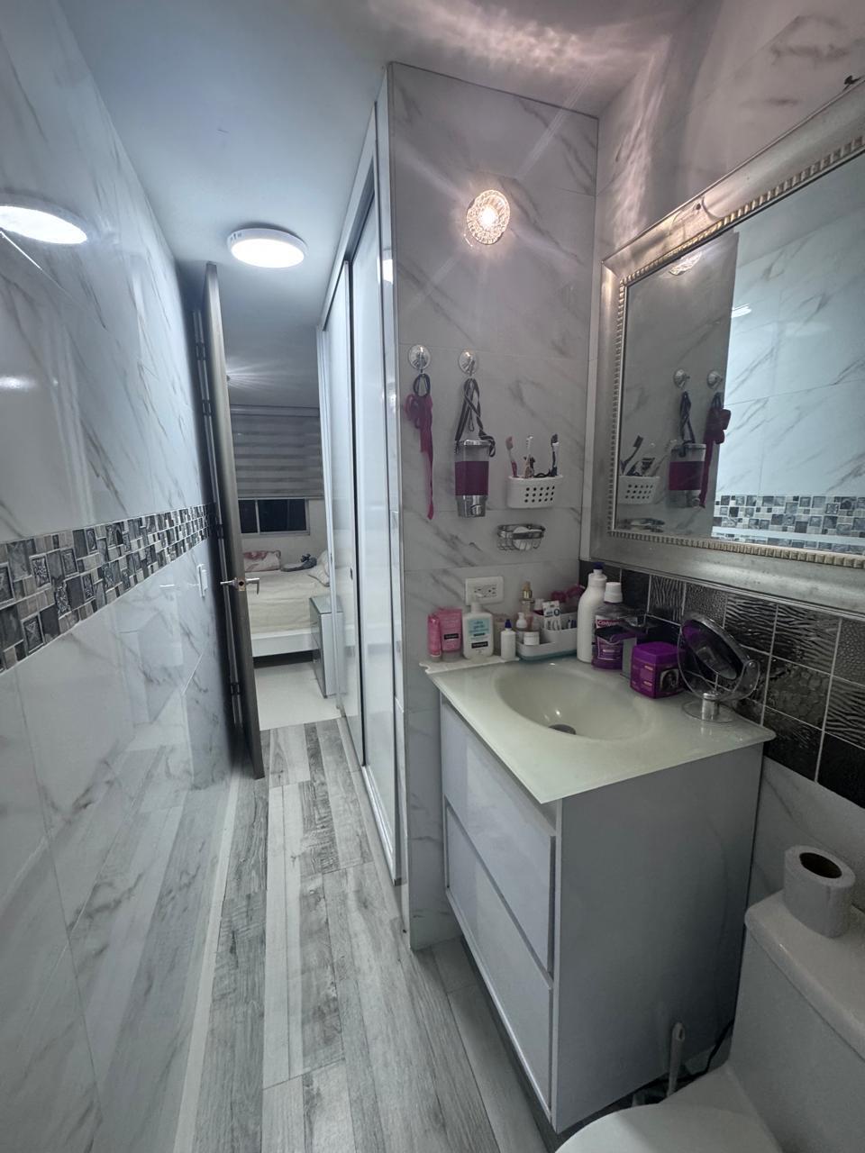 ¡Apartamento Totalmente Remodelado en Savanah Condina! Con Parqueadero Privado y Bodega Propia