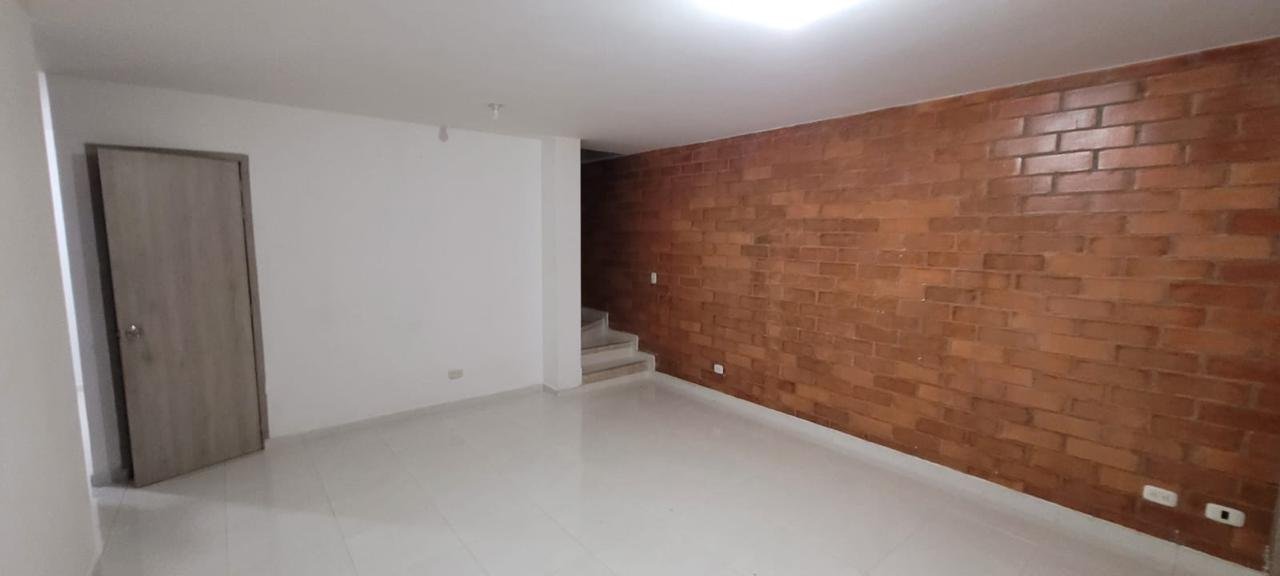 Galería 🌴🏡 ¡HERMOSA CASA PARA LA VENTA EN BOULEVAR DE LAS PALMAS!