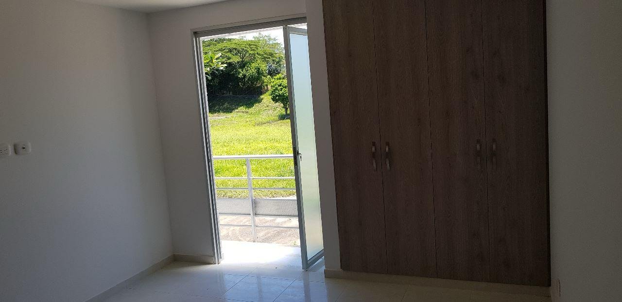 Galería 🌴🏡 ¡HERMOSA CASA PARA LA VENTA EN BOULEVAR DE LAS PALMAS!