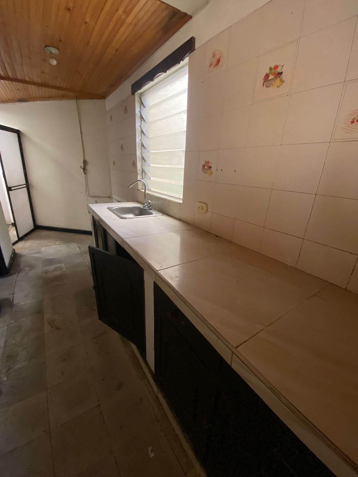 Galería 🏡✨ ¡CASA ESQUINERA EN VENTA – LOS ÁNGELES!