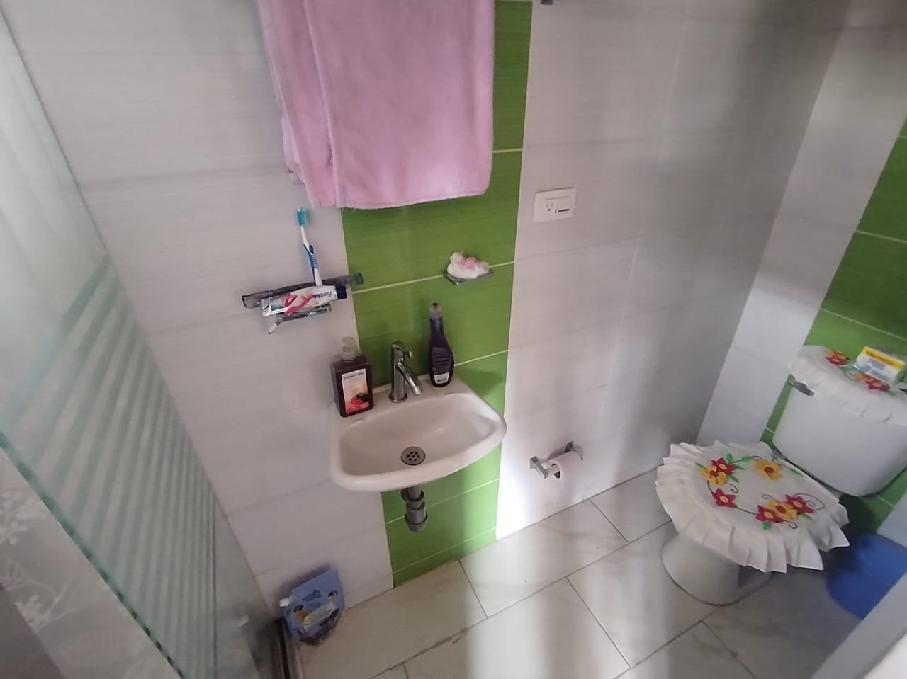 Galería 🏡 CASA ESQUINERA EN VENTA – NORTE DE CARTAGO