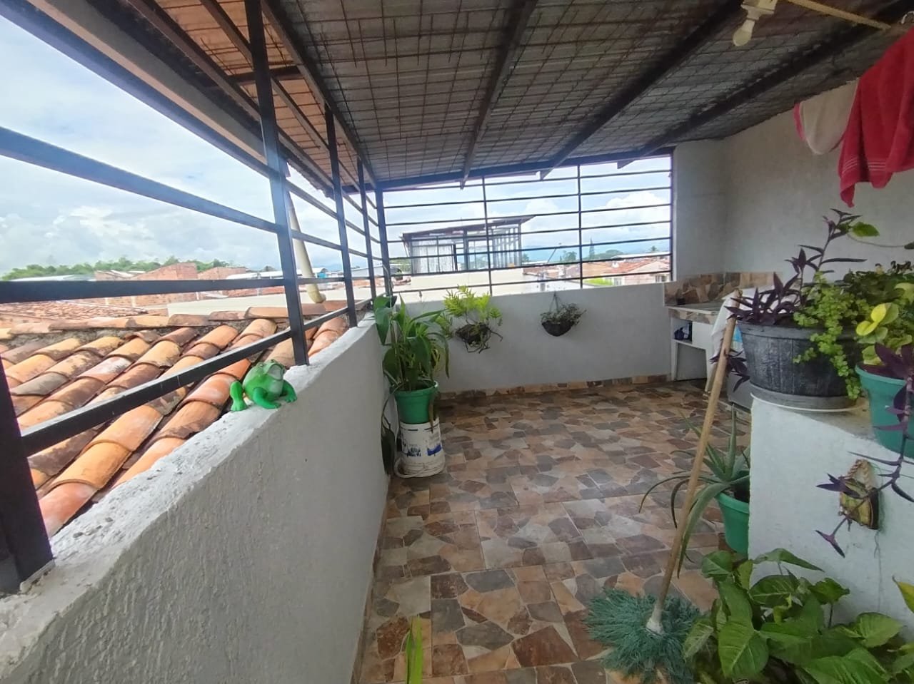 Galería 🏡 CASA ESQUINERA EN VENTA – NORTE DE CARTAGO
