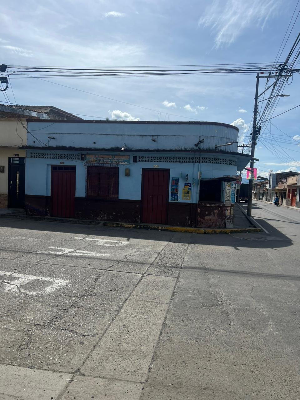 Galería 🏠 SE VENDE CASA ESQUINERA – IDEAL PARA REMODELAR O PROYECTO NUEVO