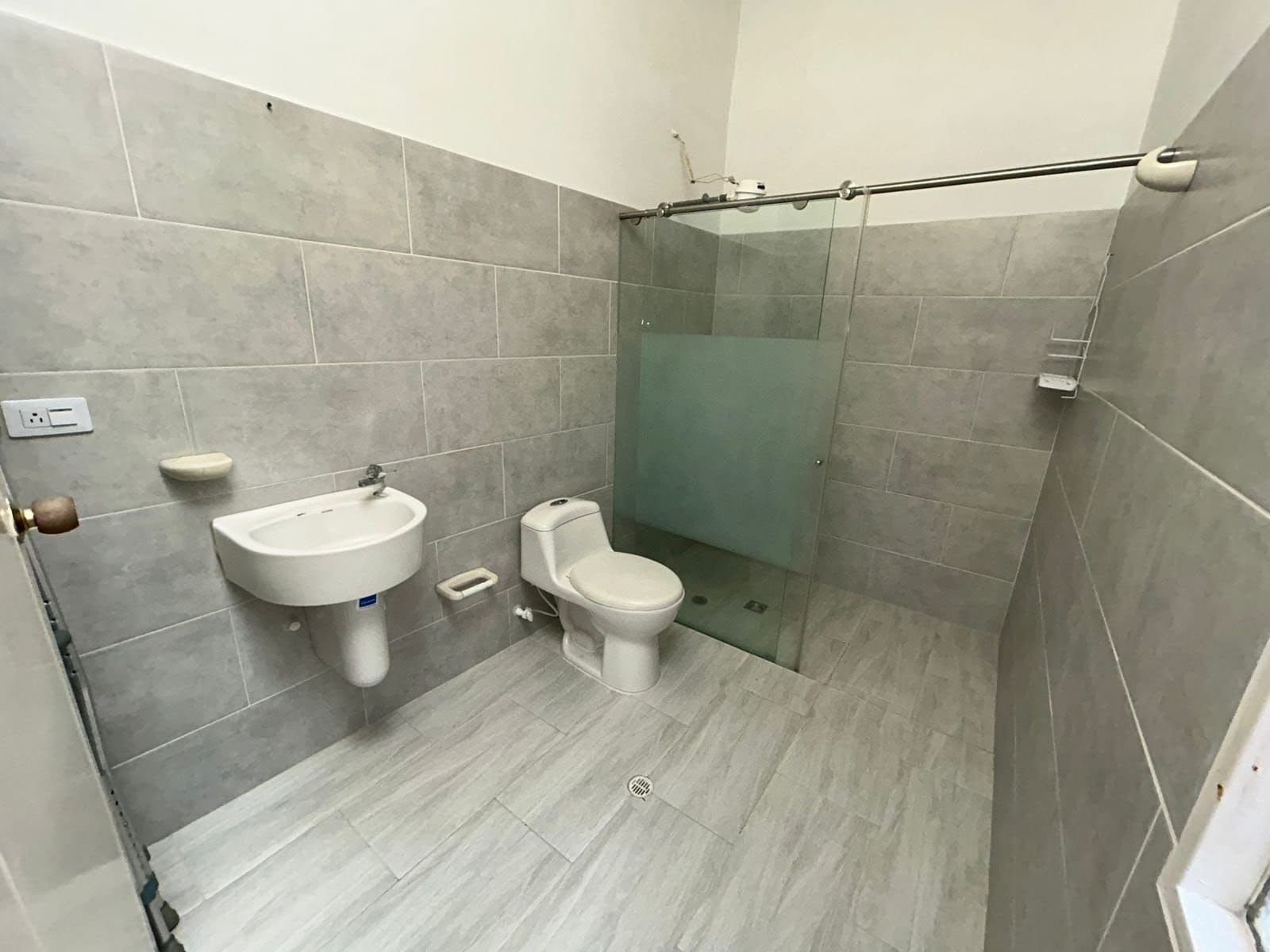 Galería 🏠 CASA EN VENTA – Barrio El Llano