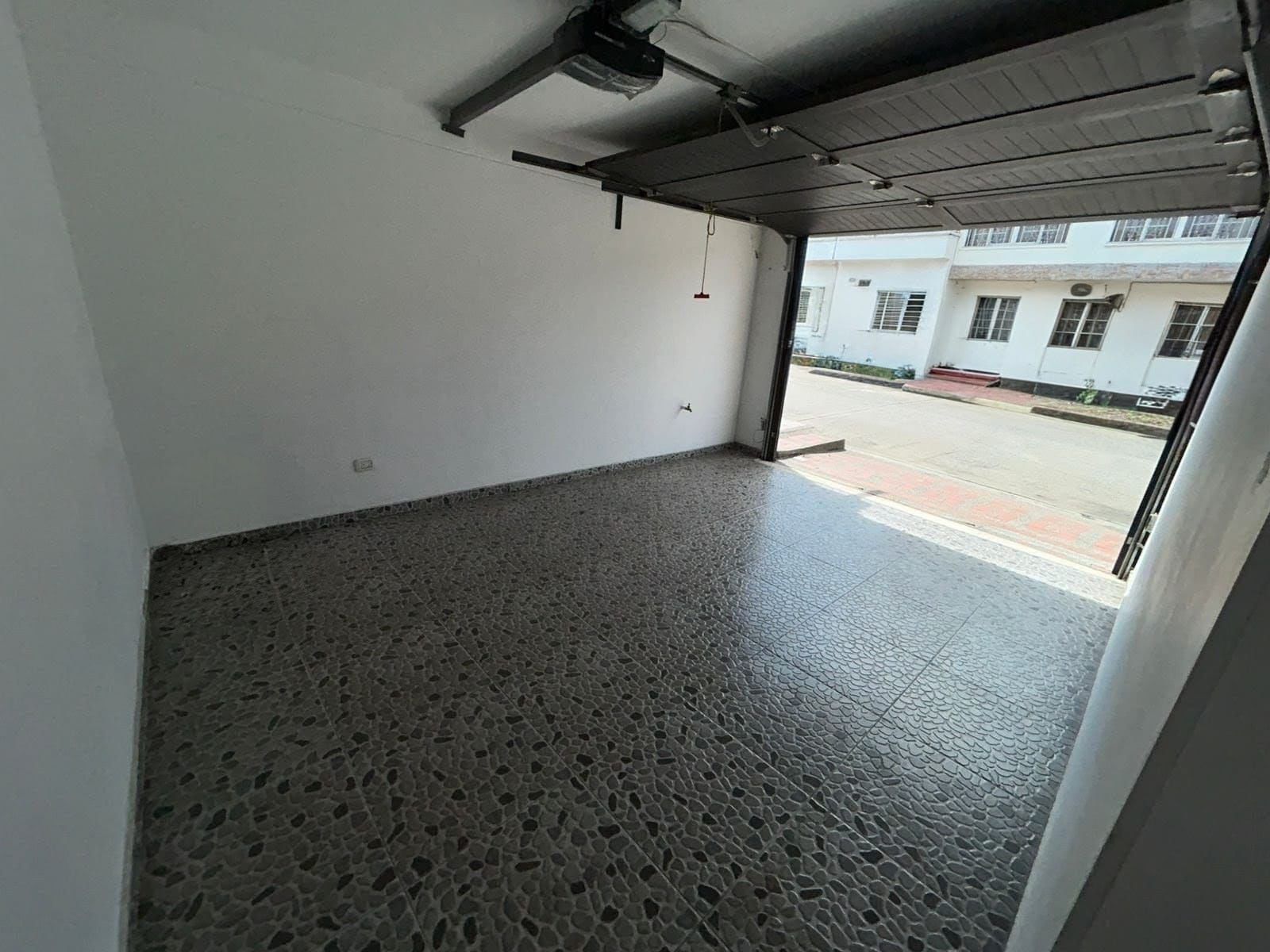 Galería 🏠 CASA EN VENTA – Barrio El Llano