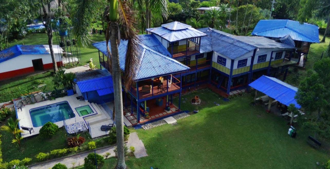 Galería 🏨🌿 Hotel campestre en venta – inversión turística en el Eje Cafetero