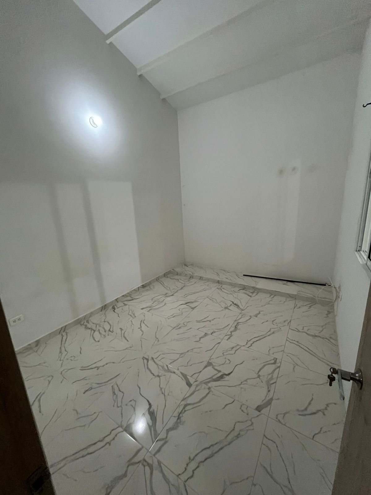 Galería 🏠📍 Casa en venta  Barrio La Nueva Cartago Cerca al hospital y a la salida hacia Pereira