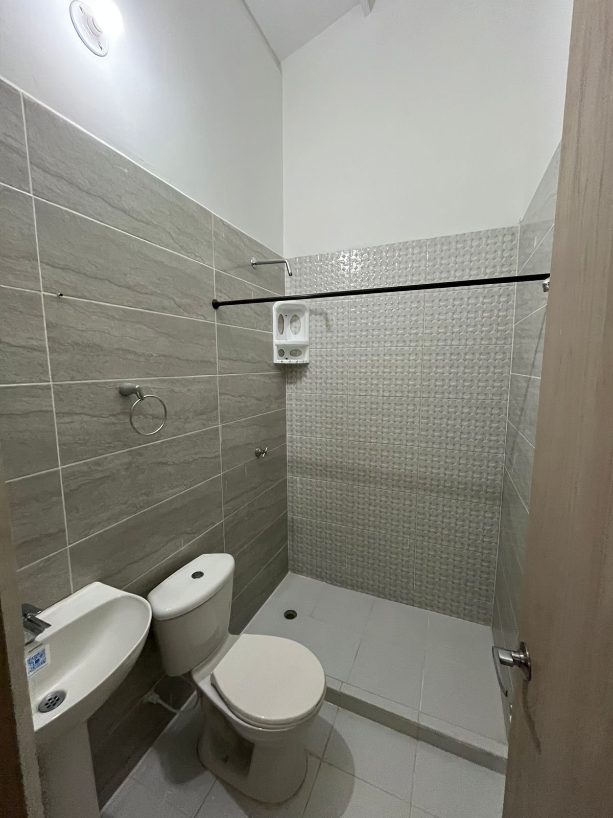 Galería 🏠📍 Casa en venta  Barrio La Nueva Cartago Cerca al hospital y a la salida hacia Pereira