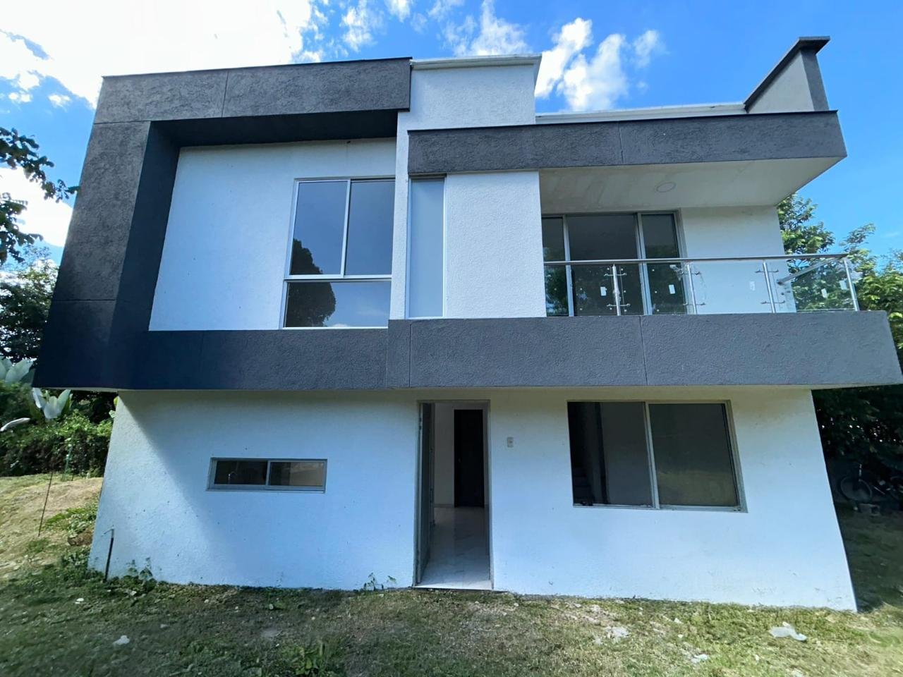 Galería 🏠💰 Casa esquinera en venta con facilidades de pago – Zaragoza, Valle
