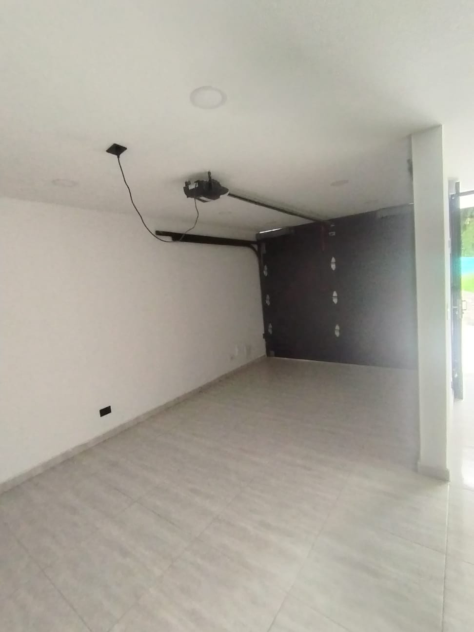 Galería CASA EN LA LINDA  3 PISOS + TERRAZA