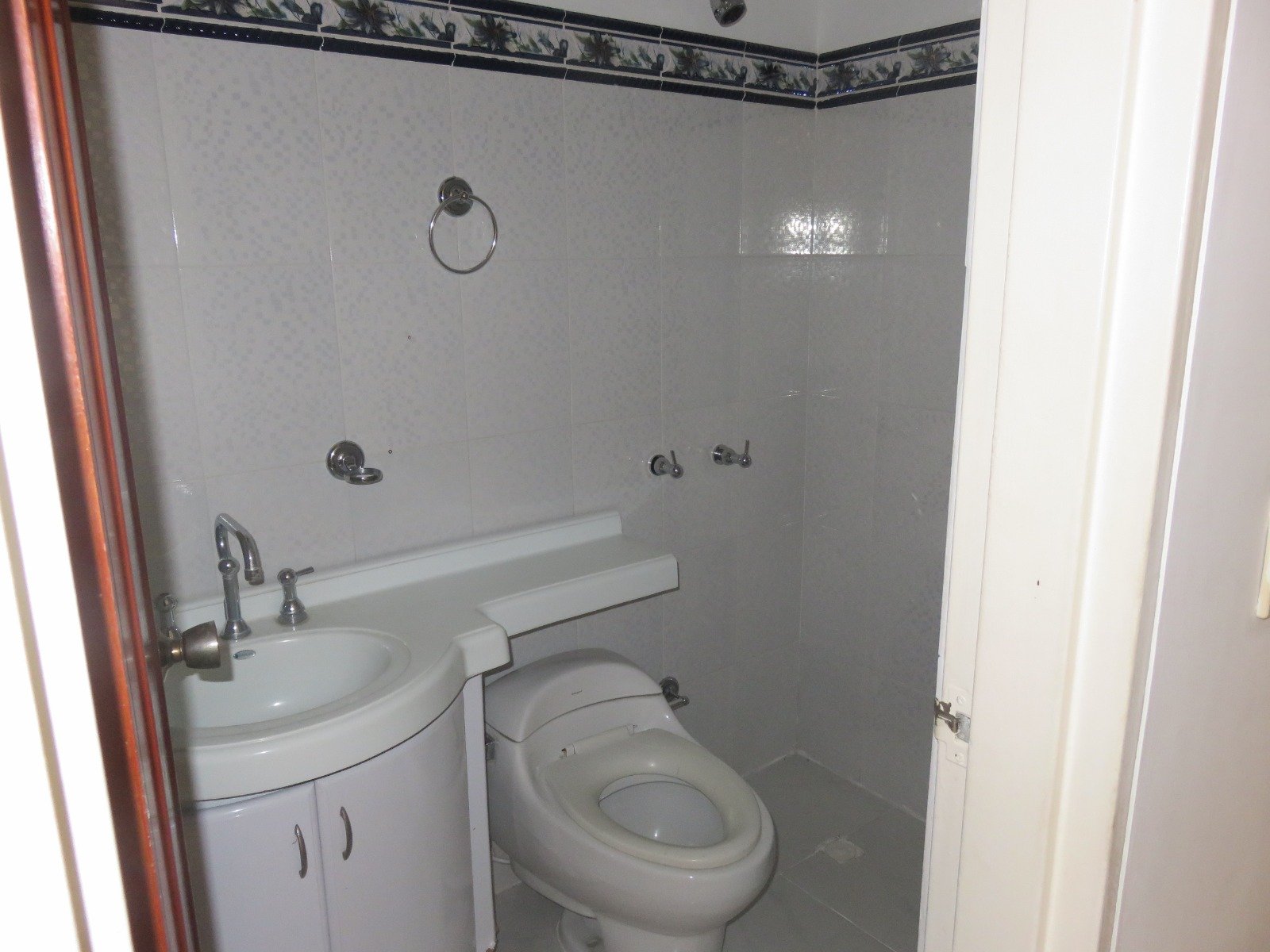 Galería 🏠💰 Casa amplia en venta con permuta – Barrio El Prado, Cartago