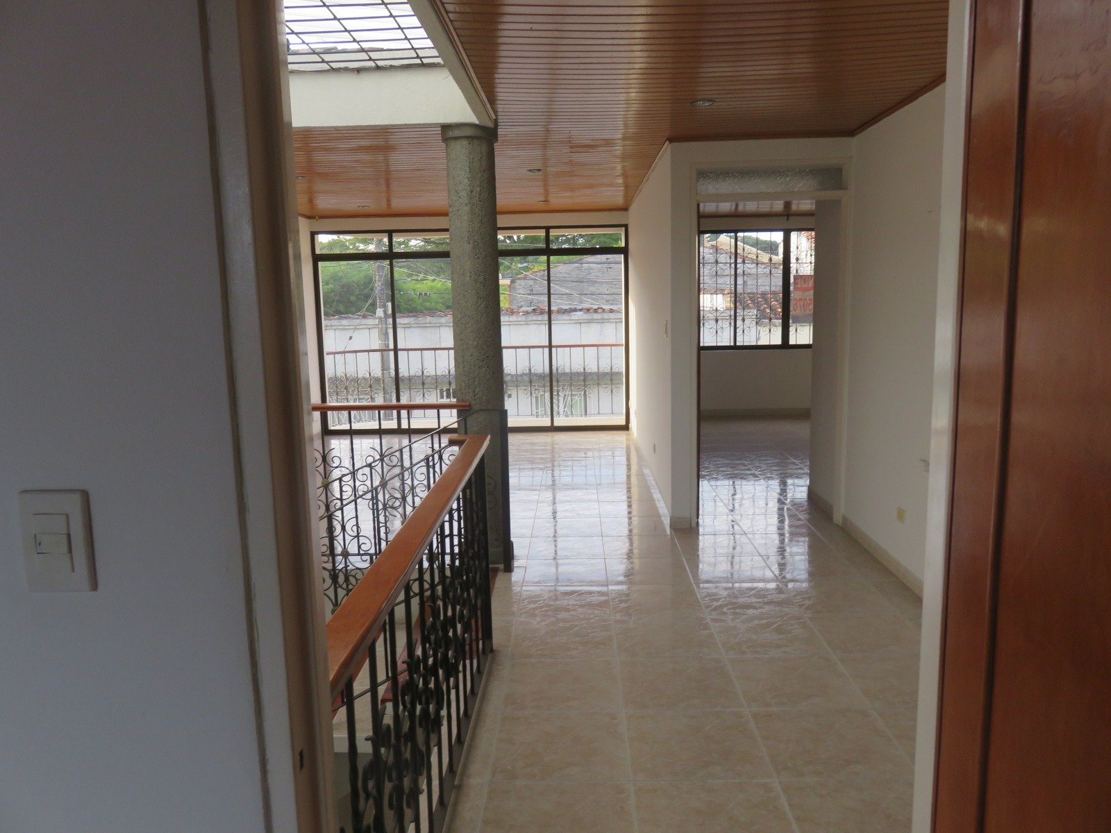 Galería 🏠💰 Casa amplia en venta con permuta – Barrio El Prado, Cartago