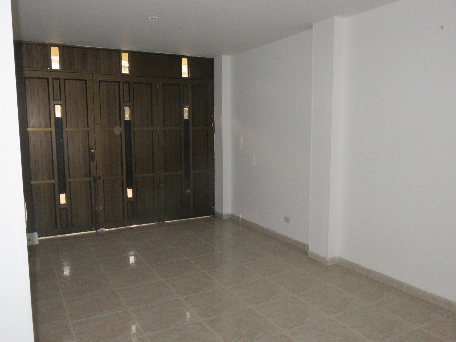 Galería 🏠💰 Casa amplia en venta con permuta – Barrio El Prado, Cartago