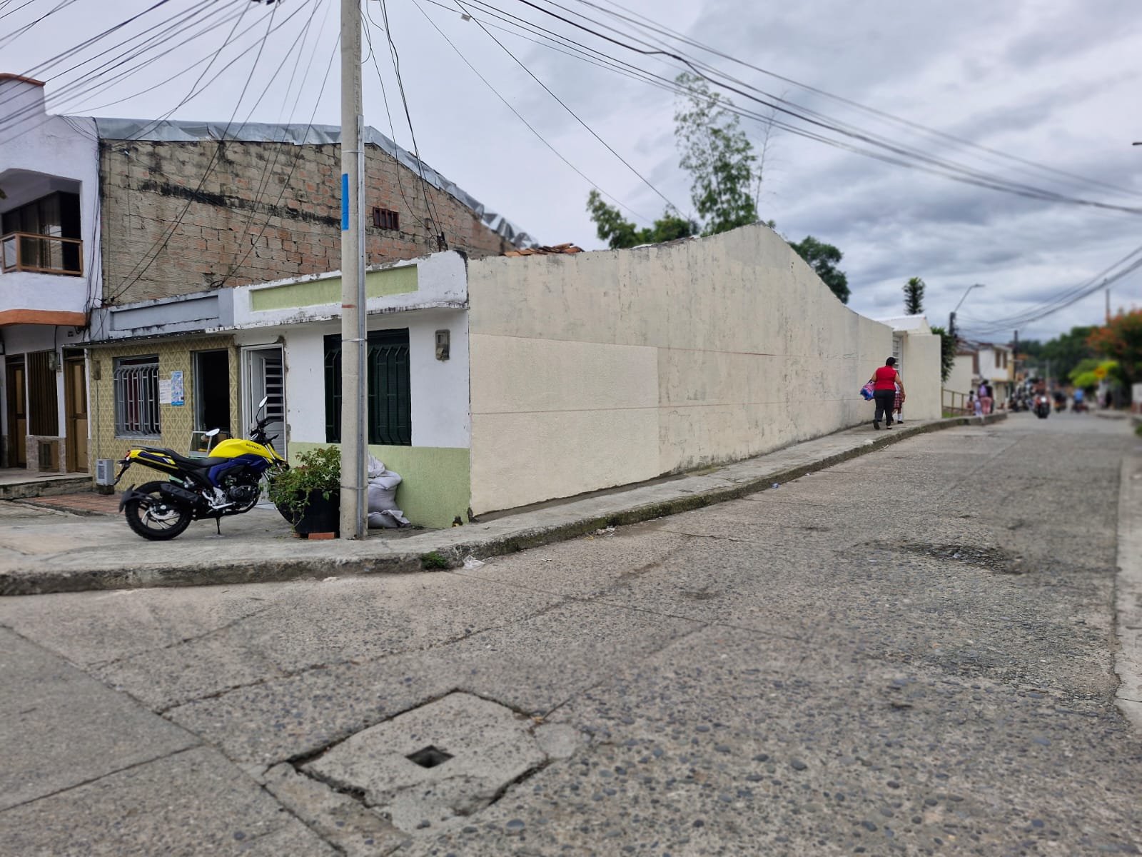 Galería 🌟 SE VENDE CASA ESQUINERA TOTALMENTE RENOVADA – SAN GERÓNIMO 🌟